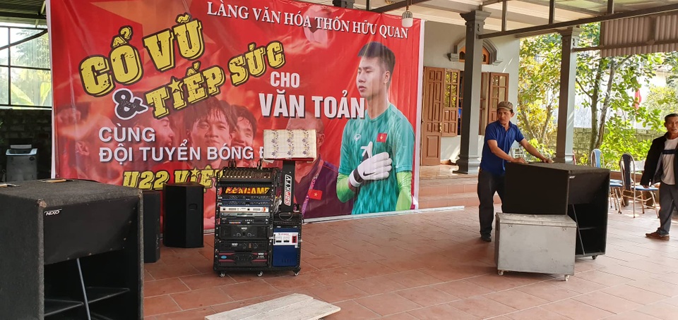 60 mâm cỗ tại nhà thủ môn Văn Toản sẵn sàng cho trận chung kết SEA Games - 4 60 mâm cỗ tại nhà thủ môn Văn Toản sẵn sàng cho trận chung kết SEA Games - 4