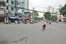 Cướp giật hơn 400 triệu đồng giữa trung tâm TPHCM