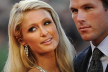 Paris Hilton bất ngờ xuất hiện tại LHP Venice