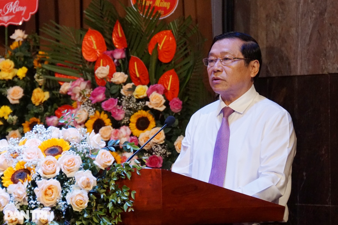 Khai mạc triển lãm Những tấm gương bình dị mà cao quý - 2 Khai mạc triển lãm Những tấm gương bình dị mà cao quý - 2