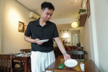 Rời Mỹ về nước, chàng trai từng làm phục vụ trở thành ông chủ nhà hàng