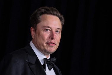 Người phụ nữ Hàn Quốc bị lừa 51.000 USD vì AI mạo danh Elon Musk
