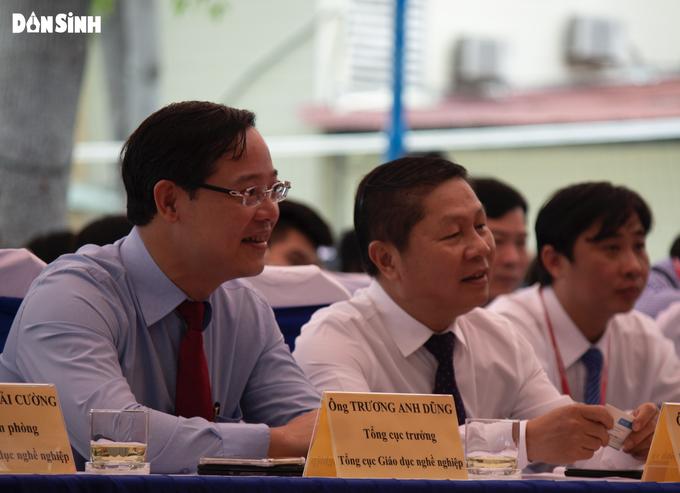 Thứ trưởng Lê Tấn Dũng thăm, làm việc tại một số trường Cao đẳng nghề TP.HCM - Ảnh 1. Thứ trưởng Lê Tấn Dũng thăm, làm việc tại một số trường Cao đẳng nghề TP.HCM - Ảnh 1.