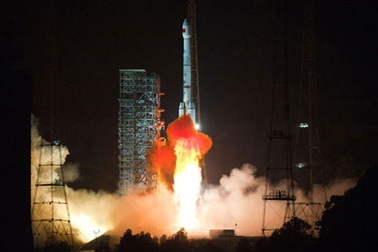 Trung Quốc phóng thành công vệ tinh viễn thông vào vũ trụ