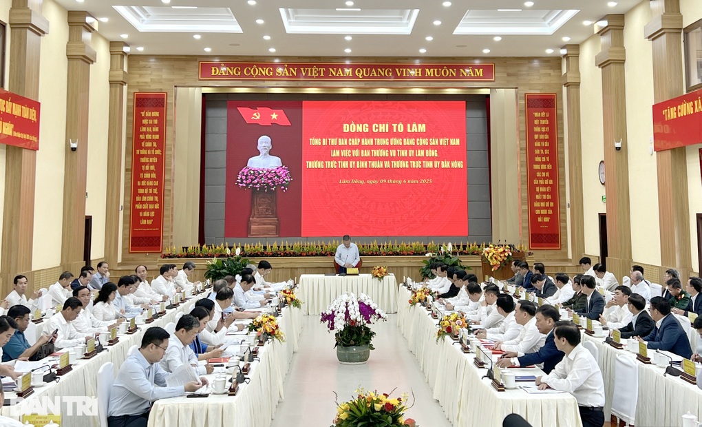 Tổng Bí thư: Tỉnh lớn nhất Việt Nam, hội tụ đủ các điều kiện phát triển - 1 Tổng Bí thư: Tỉnh lớn nhất Việt Nam, hội tụ đủ các điều kiện phát triển