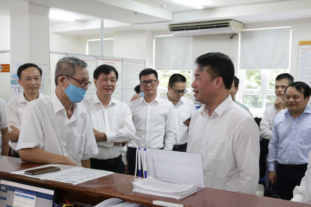 Người dân có thể đặt lịch làm việc trực tuyến với BHXH TPHCM và Bình Dương - 1 Người dân có thể đặt lịch làm việc trực tuyến với BHXH TPHCM và Bình Dương - 1