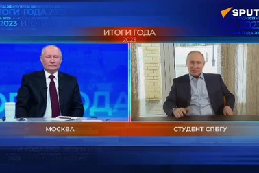 Ông Putin chạm mặt "ông Putin"