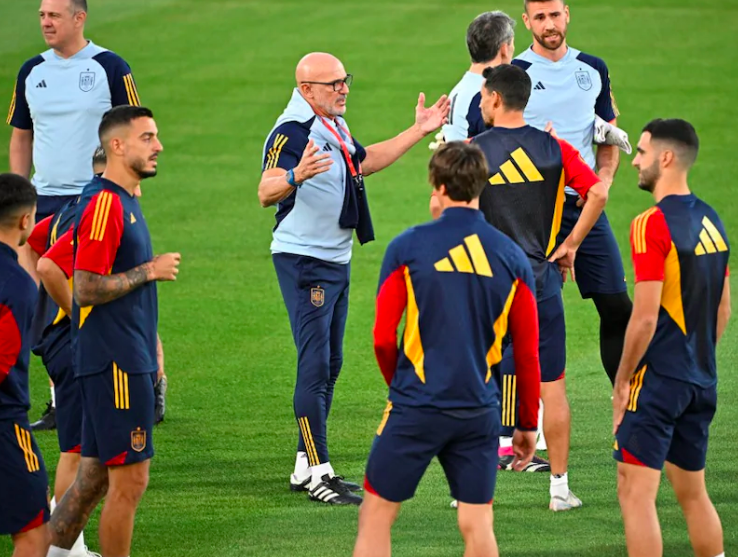 कोच डे ला फुएंते: स्पेन यूरो 2024 में इतिहास रचेगा - 2 HLV De La Fuente: Tây Ban Nha sẽ tạo nên lịch sử ở Euro 2024 - 2