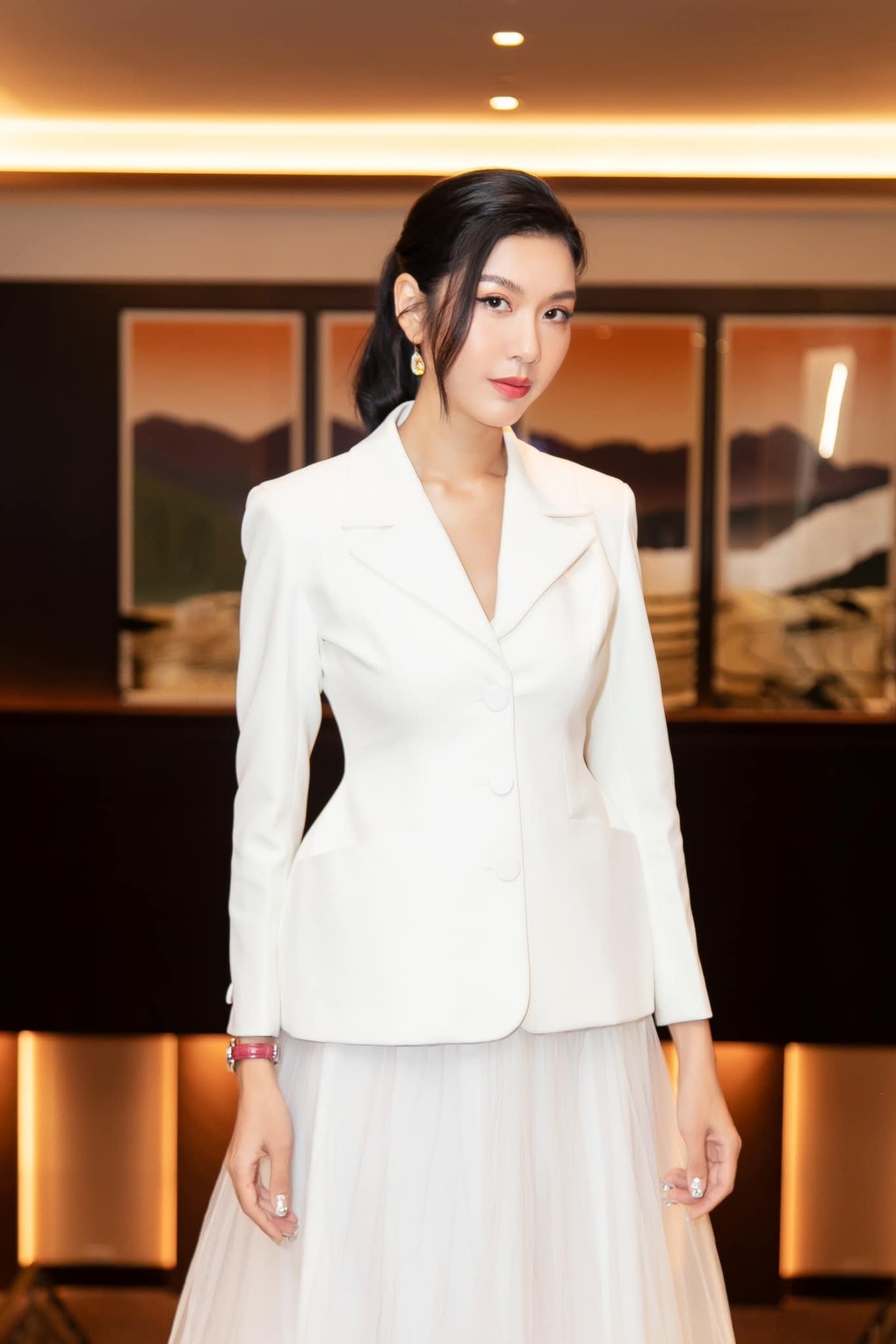 Lật lại những tranh cãi về Thúy Vân tại Hoa hậu Hoàn vũ Việt Nam 2019 - 3 Lật lại những tranh cãi về Thúy Vân tại Hoa hậu Hoàn vũ Việt Nam 2019 - 3