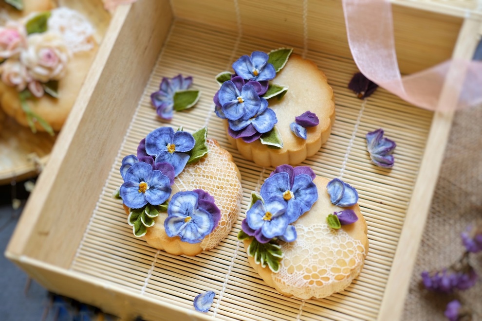 Cô chủ 9X khoác áo mới cho bánh trung thu truyền thống - 3 Cô chủ 9X khoác áo mới cho bánh trung thu truyền thống - 3