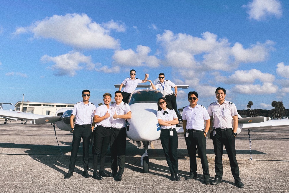 Những chuyến bay thi gan trong cơn bão và quyết định thót tim của cơ trưởng - 5