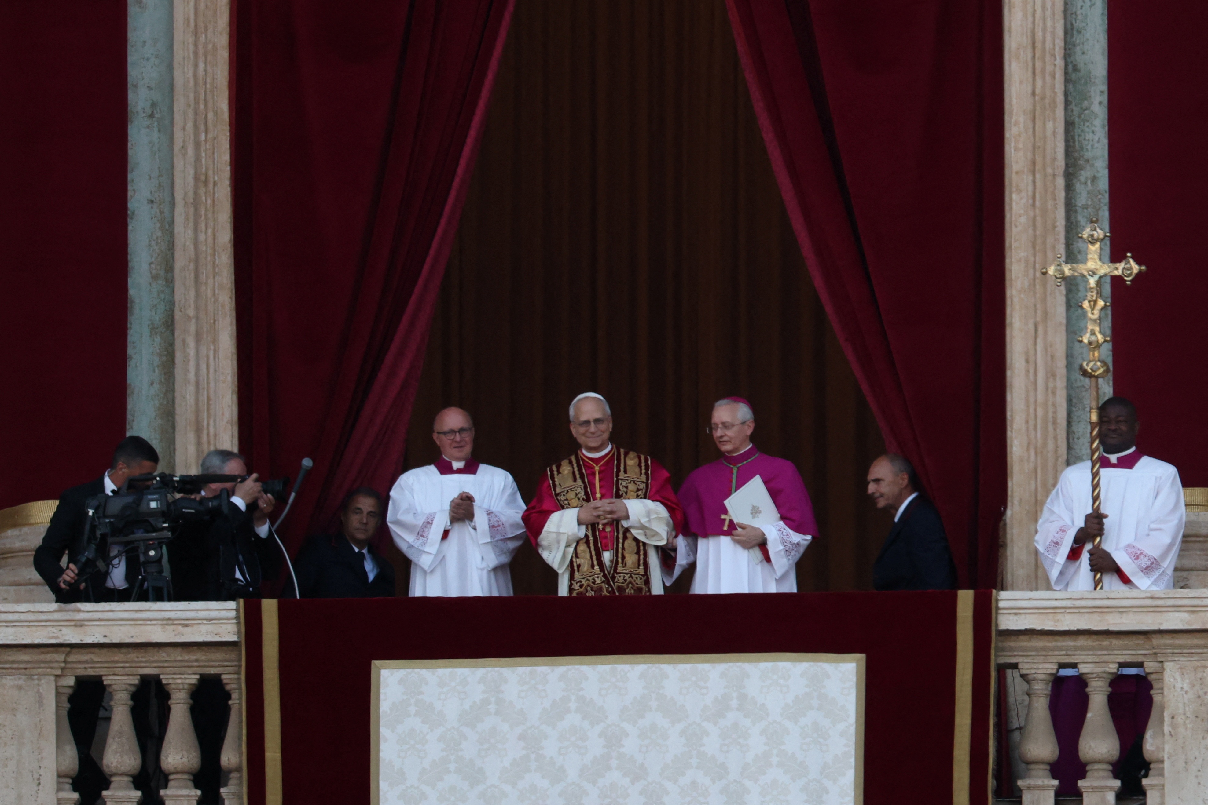 Vatican công bố tân Giáo hoàng Leo XIV - 3