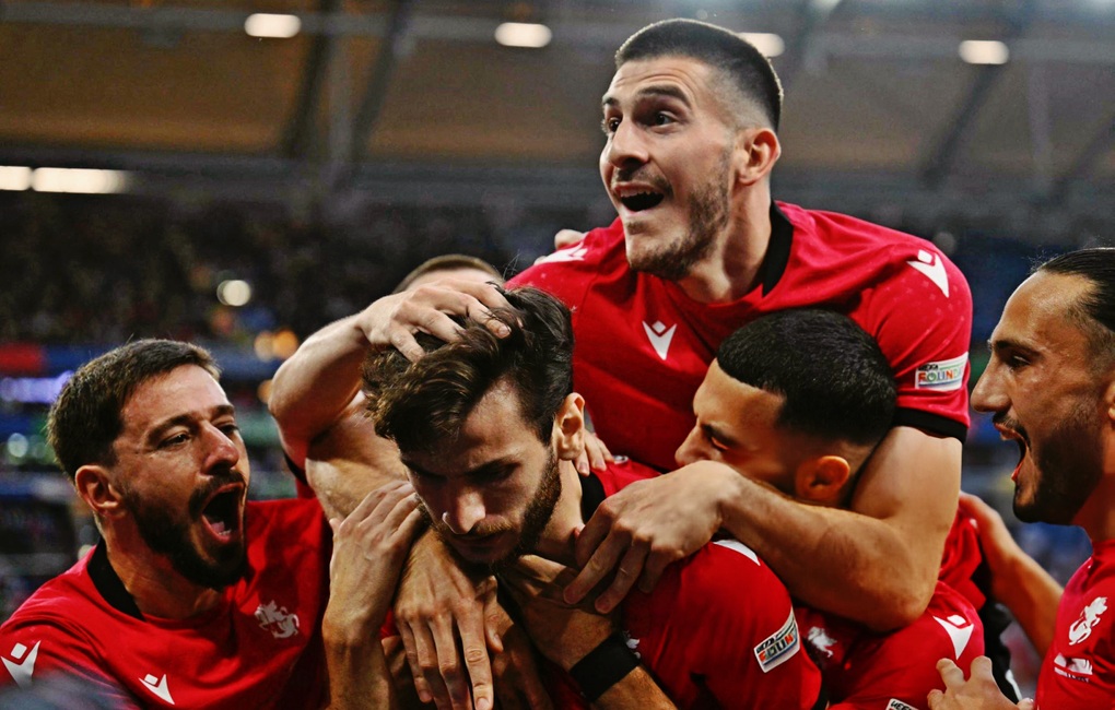 Làm nên lịch sử, Georgia được thưởng rất lớn, nhiều hơn nhà vô địch Euro - 1