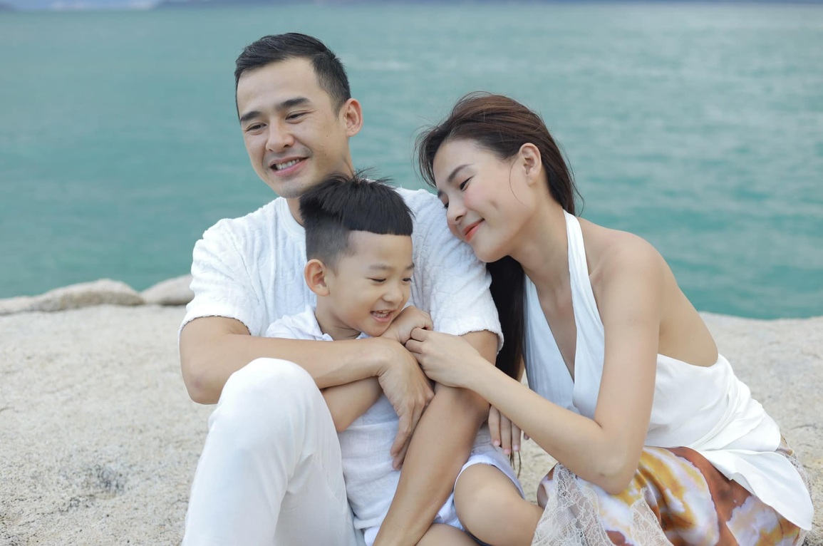 Thúy Diễm: Đồng nghiệp kêu trời vì tôi giữ hết tiền của chồng - 4 Thúy Diễm: Đồng nghiệp kêu trời vì tôi giữ hết tiền của chồng - 4