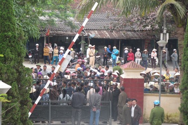 HS thị trấn Hưng Nguyên vẫn tiếp tục học tại trường cũ