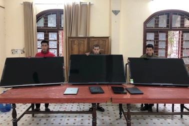 Khởi tố 3 đối tượng đột nhập trường học trộm cắp tài sản