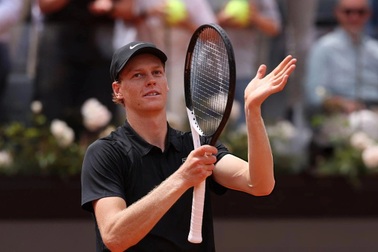 Jannik Sinner tiến gần đến kỷ lục của Novak Djokovic