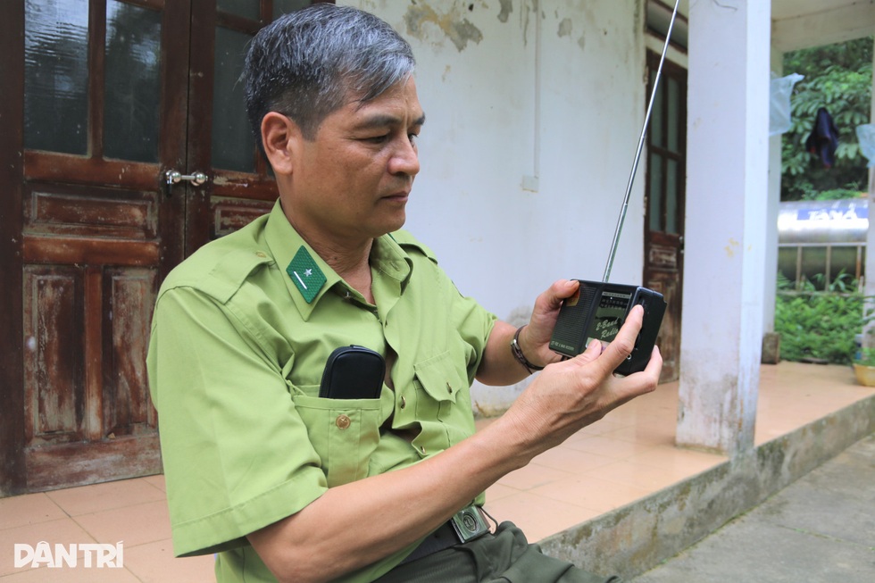 Nơi cuối cùng trong rừng Cúc Phương có điện lưới sau hơn nửa thế kỷ đợi chờ - 2 Nơi cuối cùng trong rừng Cúc Phương có điện lưới sau hơn nửa thế kỷ đợi chờ - 2
