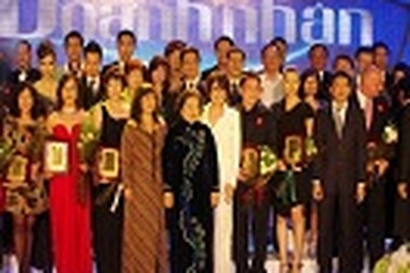 Tôn vinh đêm phong cách doanh nhân