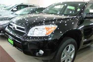 Xe hơi đang bị “làm giá” dữ dội