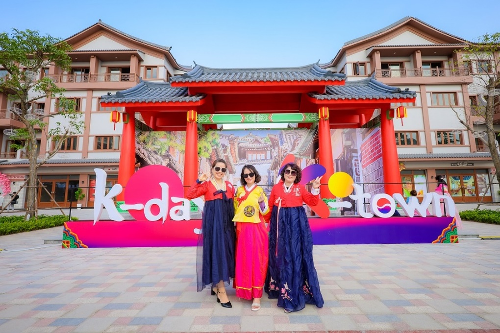 Hàng nghìn người hòa mình trong văn hóa Hàn Quốc tại lễ hội K-Day in K-Town - 7 Hàng nghìn người hòa mình trong văn hóa Hàn Quốc tại lễ hội K-Day in K-Town - 7