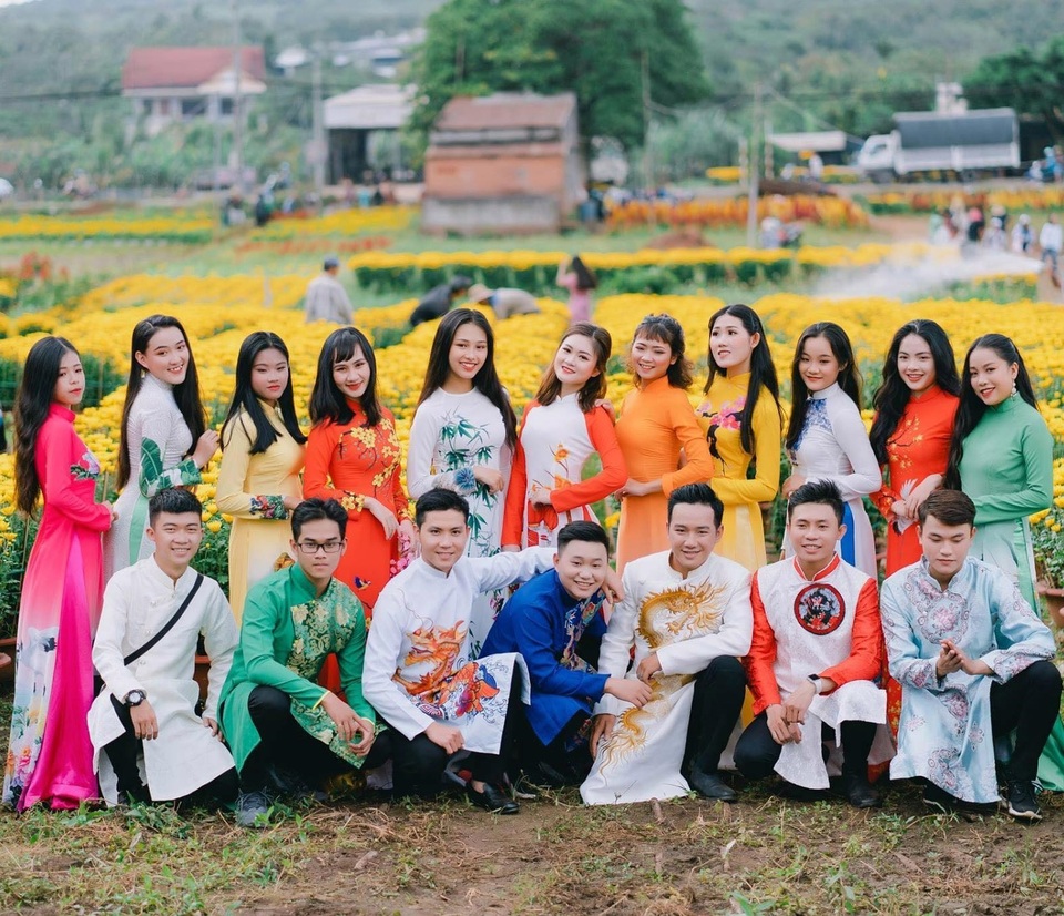 Có niềm vui nào vui như ngày xuân đến - 2 Có niềm vui nào vui như ngày xuân đến - 2