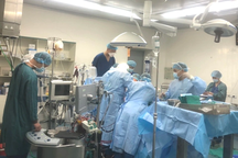 Cứu sống nam thanh niên vỡ tim, chết lâm sàng sau đợt ho sốt