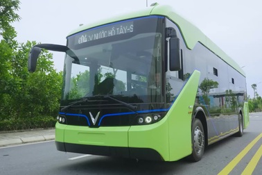 Vingroup chính thức chạy thử nghiệm xe buýt điện VinFast