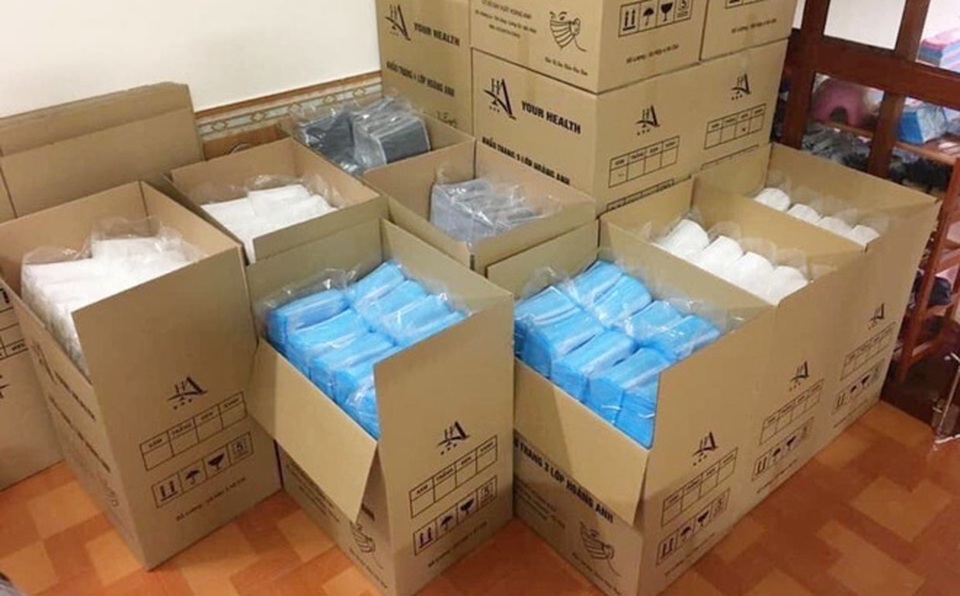 Tin khẩu trang sốt giá thời đại dịch, dân buôn “ngậm đắng” mất cả tỷ đồng - 1 Tin khẩu trang sốt giá thời đại dịch, dân buôn “ngậm đắng” mất cả tỷ đồng - 1
