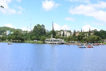 Doanh nghiệp Nhật Bản đề xuất xử lý tảo "độc" ở hồ Xuân Hương Đà Lạt