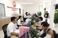 Dùng kịch khung biên chế 70 công chức mỗi phường tại TPHCM vẫn thiếu