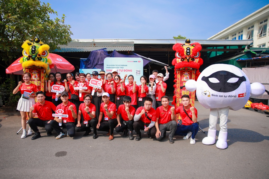 Techcombank khởi động Tuần lễ sinh lời tự động tại Hà Nội và TPHCM - 1 Techcombank khởi động Tuần lễ sinh lời tự động tại Hà Nội và TPHCM - 1