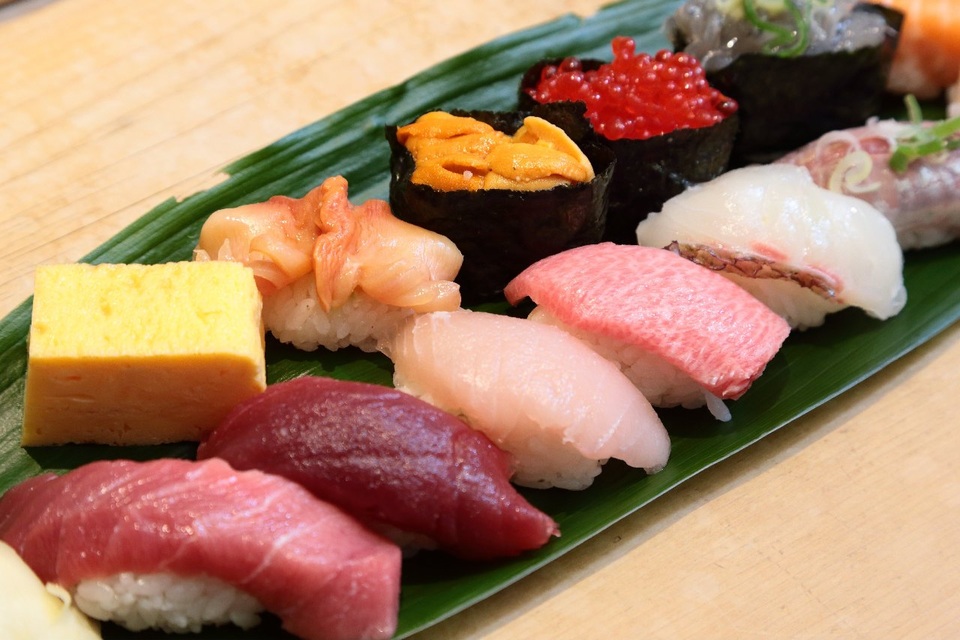 Có gì trong show diễn cắt cá ngừ khiến người Tokyo phát cuồng - 2 Có gì trong show diễn cắt cá ngừ khiến người Tokyo phát cuồng - 2