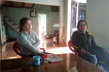 Nữ cán bộ xã bị tố lừa đảo hàng trăm triệu đồng rồi bỏ trốn