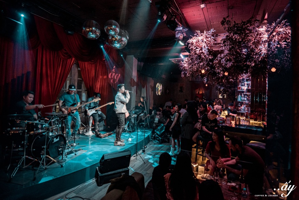 4 quán cà phê mở 24/24 cho team cú đêm ở Hà Nội - 5