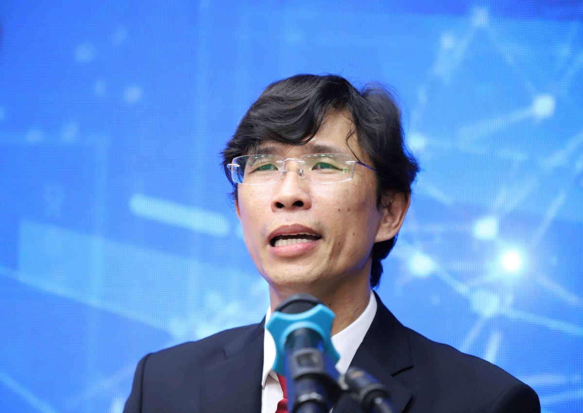 O Sr. Nguyen Anh Thi foi transferido para trabalhar no Instituto de Estudos de Desenvolvimento da Cidade de Ho Chi Minh - 1 Ông Nguyễn Anh Thi chuyển công tác đến Viện Nghiên cứu phát triển TPHCM - 1