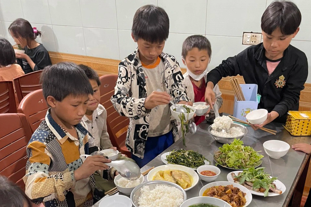 Cuộc ly hương vượt nghìn cây số của những đứa trẻ dịp hè - 5 Cuộc ly hương vượt nghìn cây số của những đứa trẻ dịp hè - 5