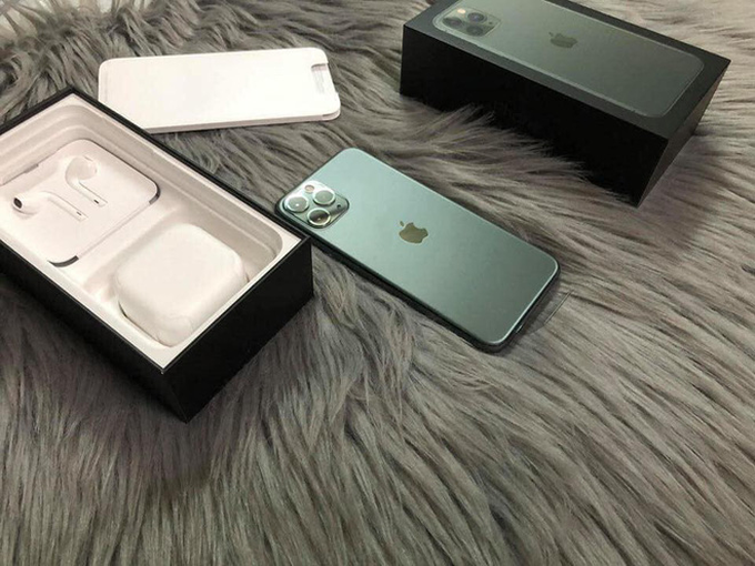 iPhone xách tay giảm giá sau 2 tuần bị ảnh hưởng bởi dịch Covid-19 - Ảnh 1. iPhone xách tay giảm giá sau 2 tuần bị ảnh hưởng bởi dịch Covid-19 - Ảnh 1.