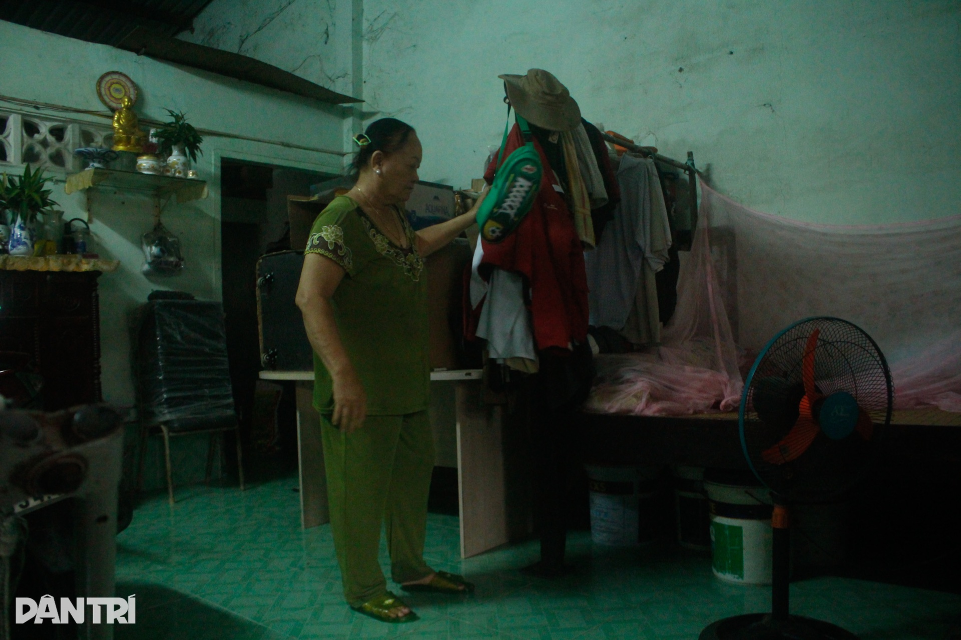 Người dân bán đảo Thanh Đa kiệt sức, tài sản hư hại do triều cường ở TPHCM - 2