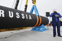 Xung đột Nga - Ukraine đẩy nhóm phân bón, dầu khí tăng chóng mặt