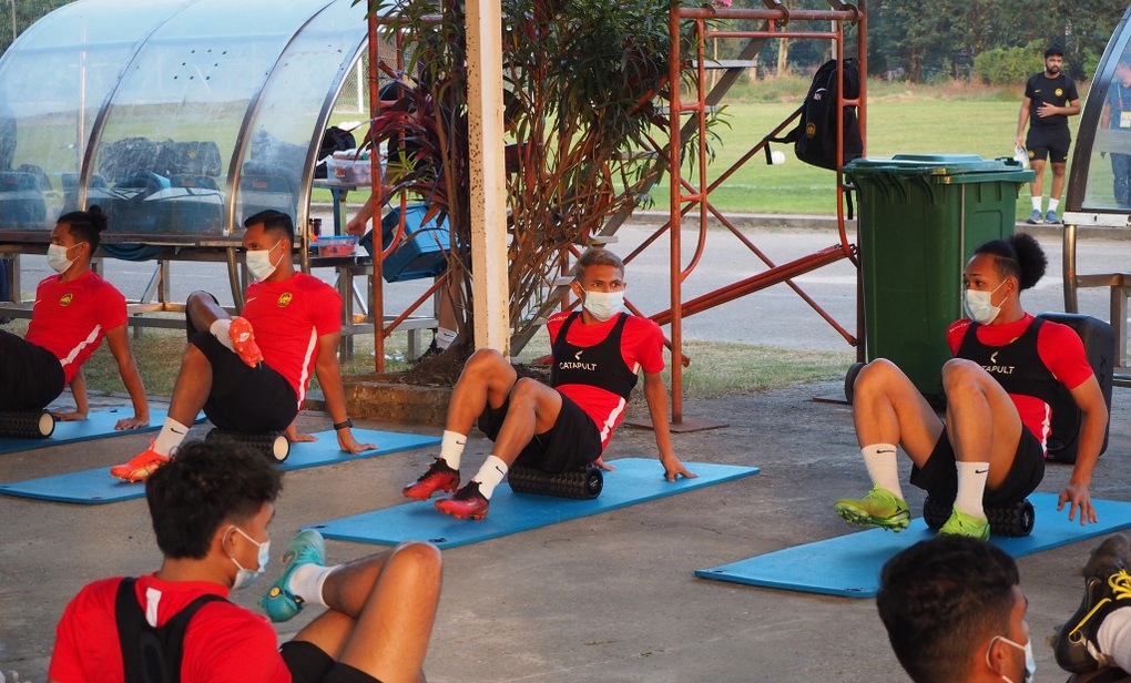 Phải tập trên sân còn ngổn ngang, đội tuyển Malaysia lên tiếng - 2 Phải tập trên sân còn ngổn ngang, đội tuyển Malaysia lên tiếng - 2