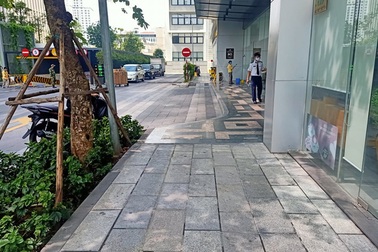 Đôi nam nữ nhảy lầu tòa chung cư cao cấp ở Hà Nội vì bị ngăn cấm tình yêu