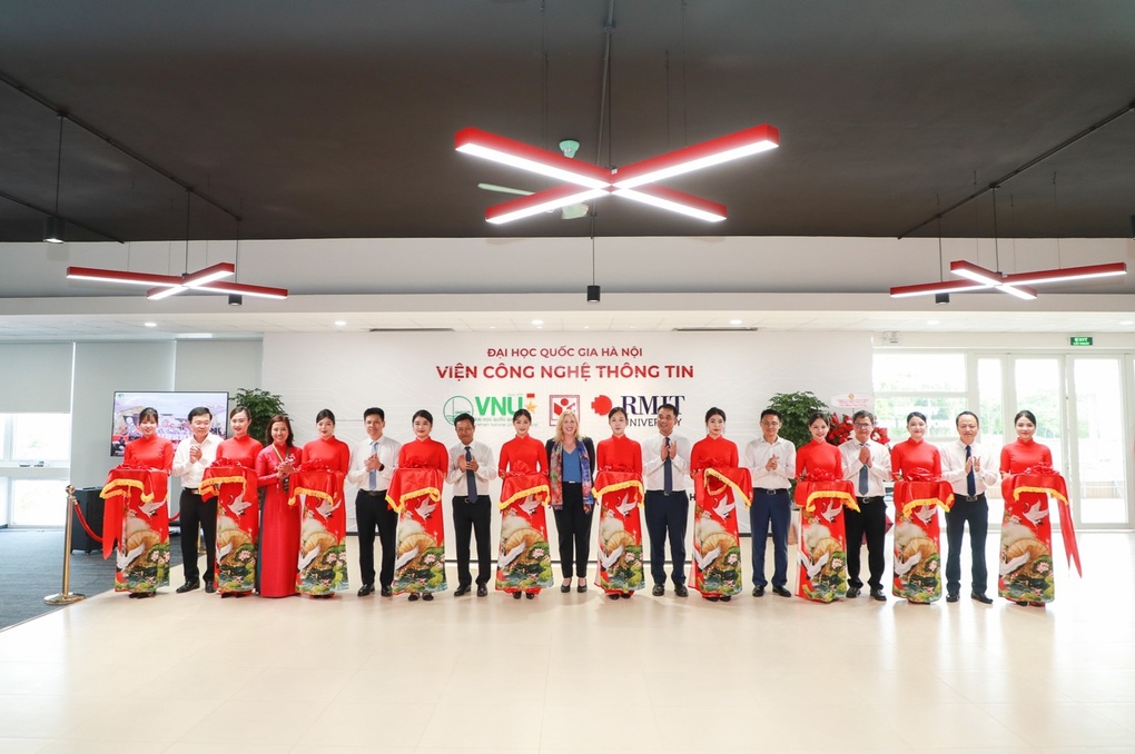 Ra mắt Không gian Đổi mới sáng tạo ĐHQGHN-RMIT - 1 Ra mắt Không gian Đổi mới sáng tạo ĐHQGHN-RMIT - 1