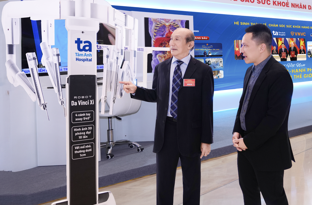 Robot AI của Bệnh viện Tâm Anh tại triển lãm Thành tựu Y tế - 3 Robot AI của Bệnh viện Tâm Anh tại triển lãm Thành tựu Y tế - 3