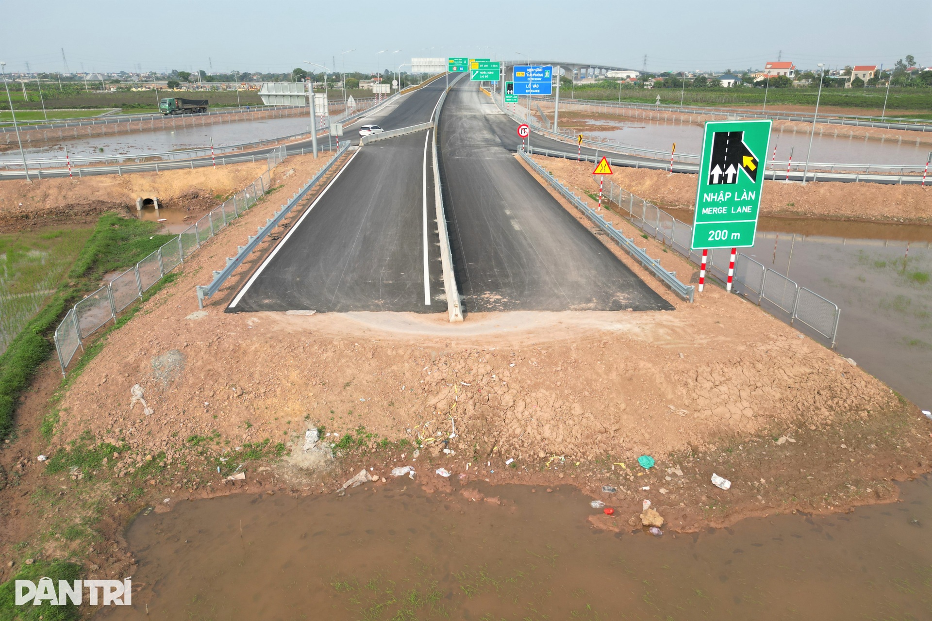 Cầu vượt 1.500 tỷ đồng nằm chờ cao tốc Ninh Bình - Hải Phòng - 9 Cầu vượt 1.500 tỷ đồng nằm chờ cao tốc Ninh Bình - Hải Phòng - 9