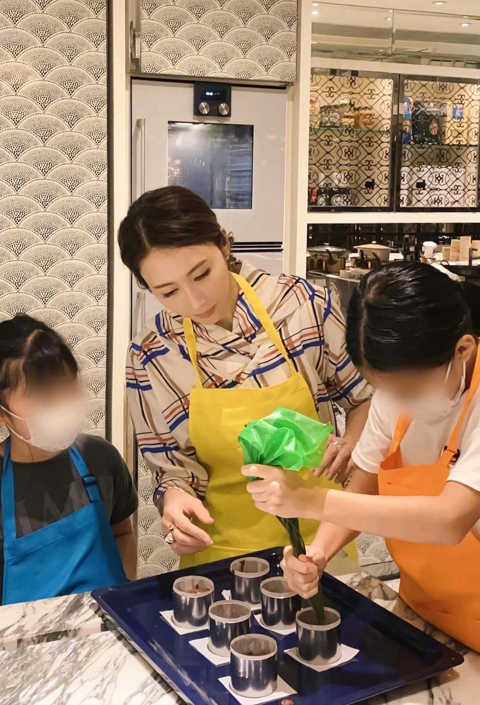 Nữ thần sắc đẹp TVB Lê Tư sở hữu khối tài sản 100 triệu USD - 5 Nữ thần sắc đẹp TVB Lê Tư sở hữu khối tài sản 100 triệu USD - 5