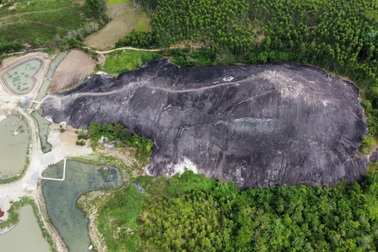 Về Đắk Lắk nghe kể truyền thuyết đá voi Cha, đá voi Mẹ