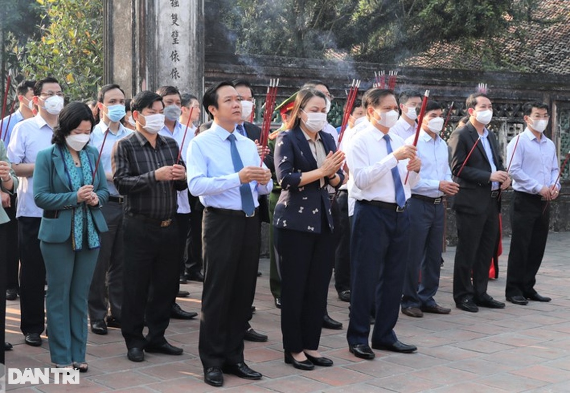 Độc đáo nghi lễ rước nước nghìn năm tuổi về đền vua Đinh - 7 Độc đáo nghi lễ rước nước nghìn năm tuổi về đền vua Đinh - 7