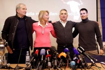 Djokovic từ chối giải thích việc "đi khắp nơi" sau khi nhiễm Covid-19