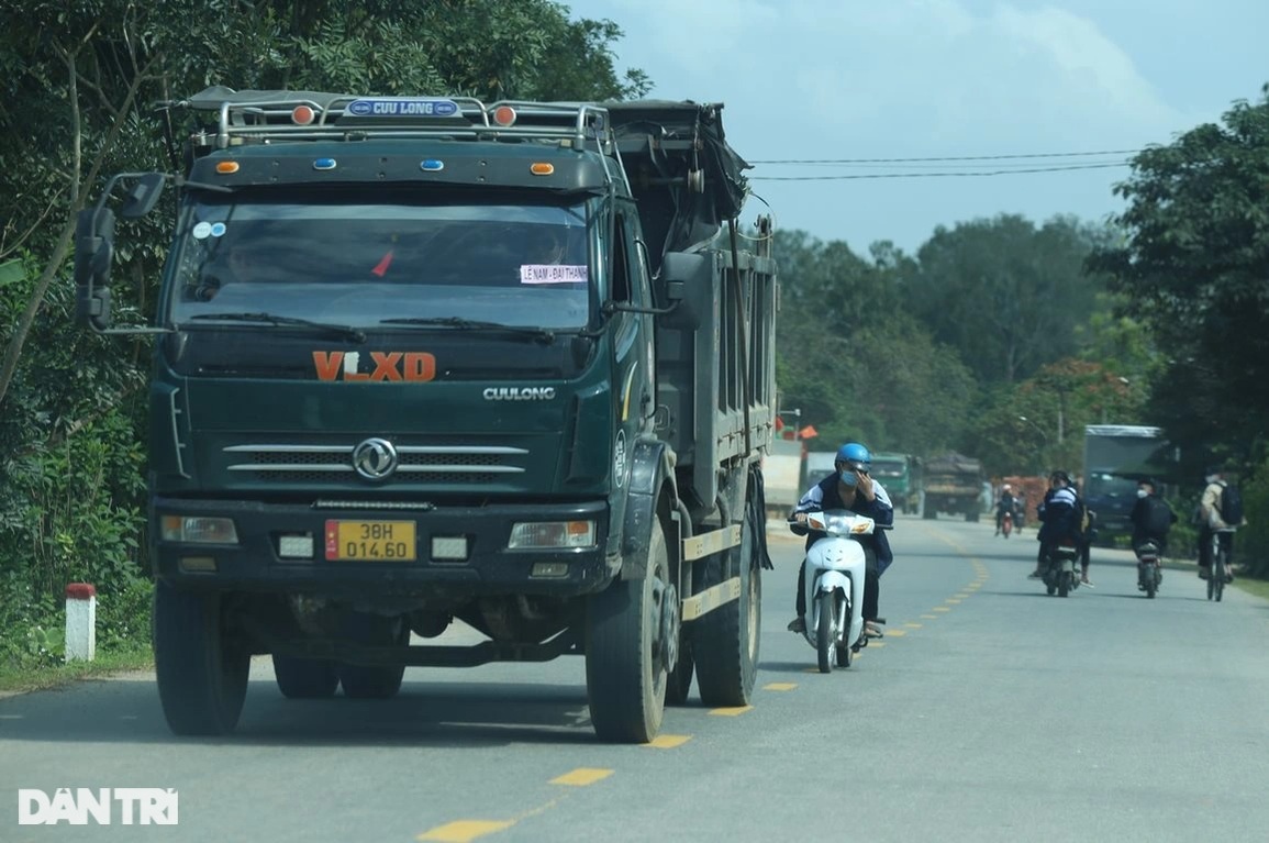 Hung thần xa lộ dàn hàng ngang trên đường - 3 Hung thần xa lộ dàn hàng ngang trên đường - 3